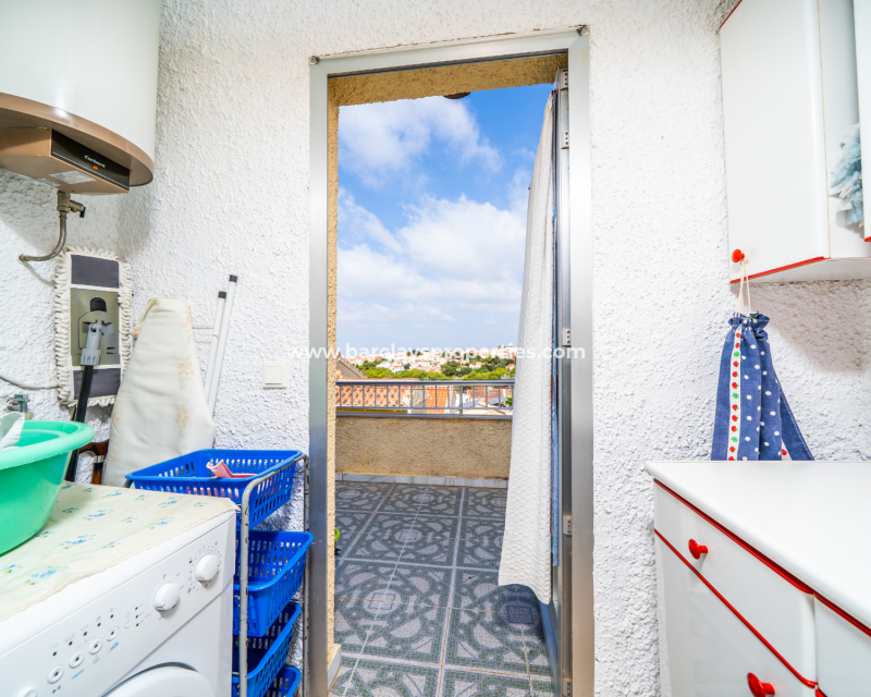 Reventa - Chalet Independiente - Urb. La Marina
