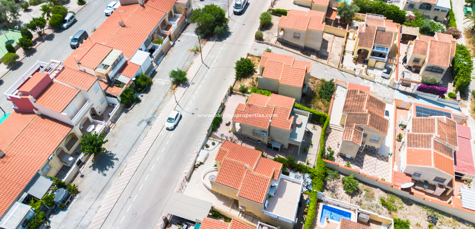 Reventa - Chalet Independiente - Urb. La Marina