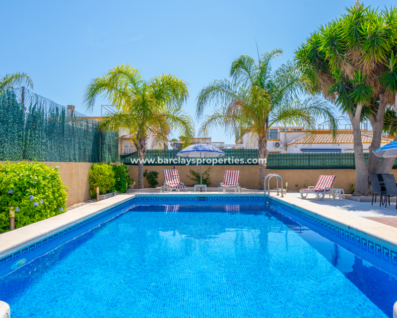 Reventa - Chalet Independiente - Urb. La Marina