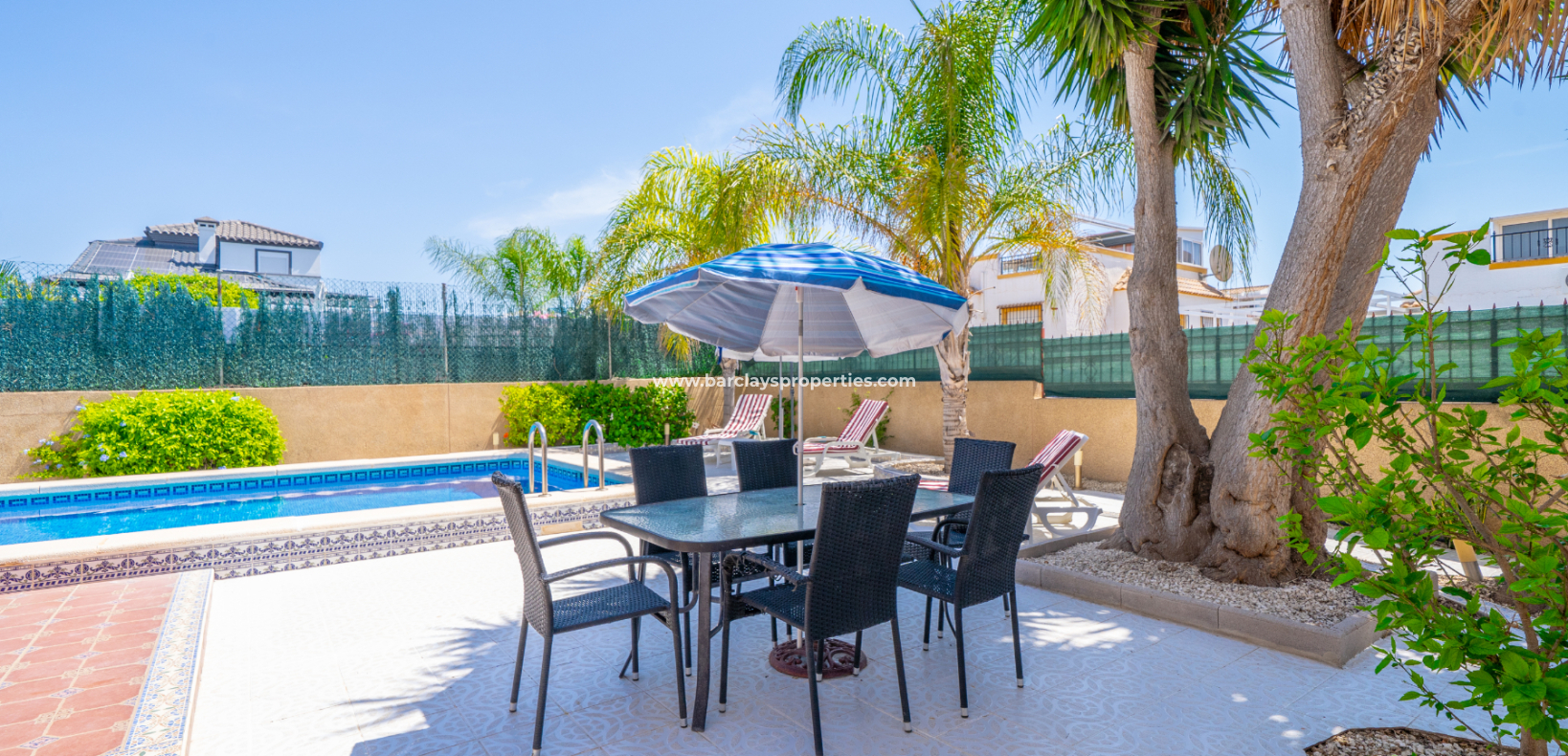 Reventa - Chalet Independiente - Urb. La Marina