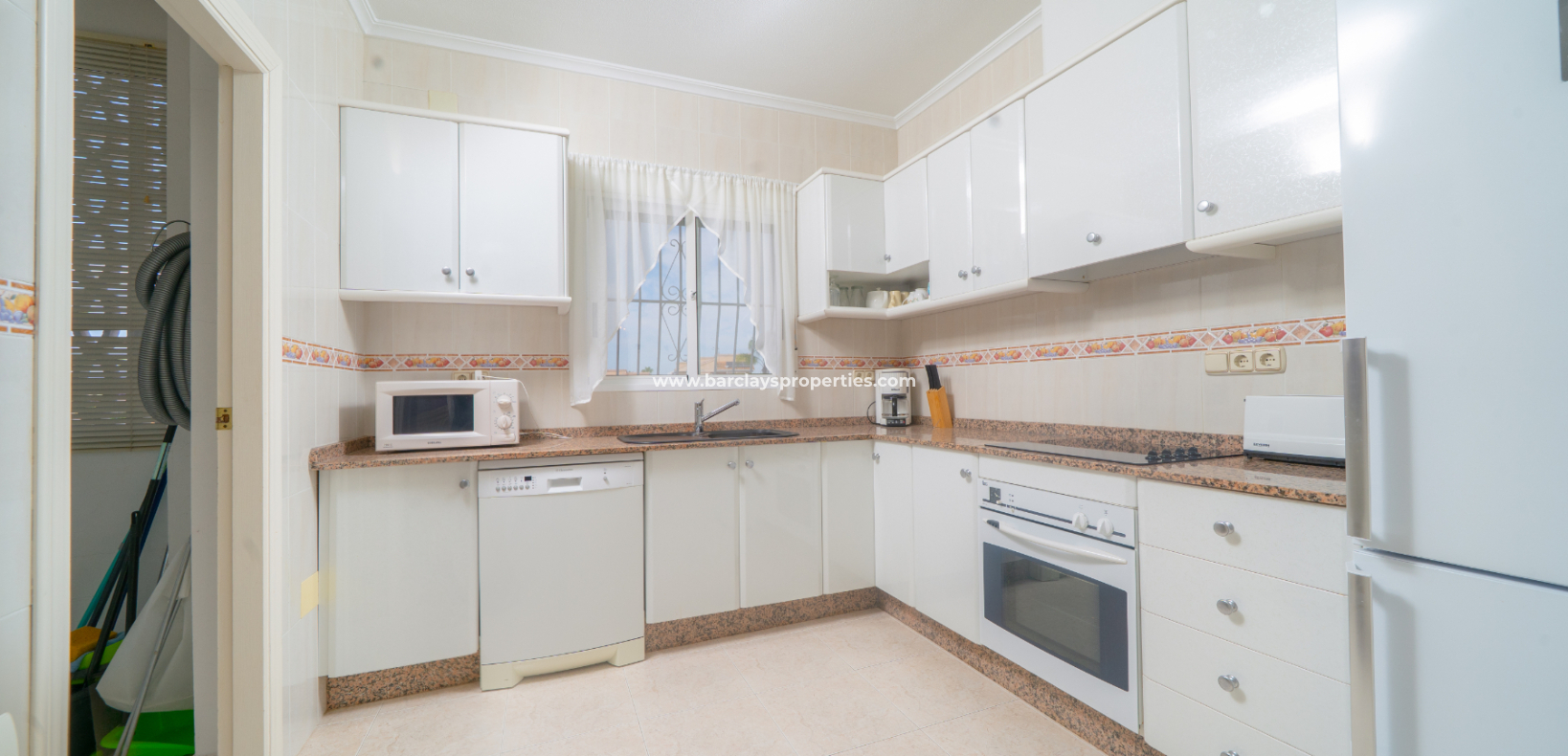 Reventa - Chalet Independiente - Urb. La Marina