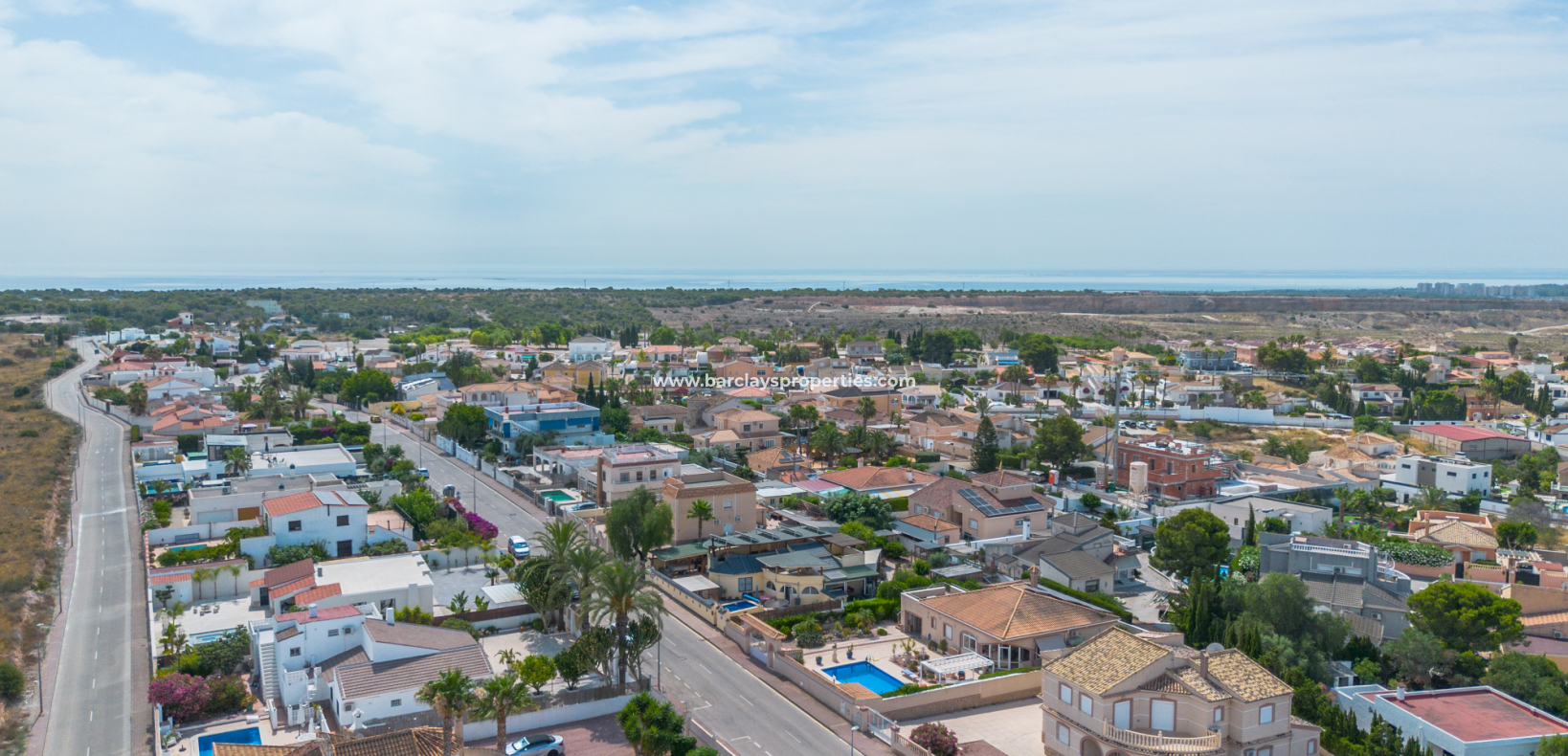 Reventa - Chalet Independiente - Urb. La Marina