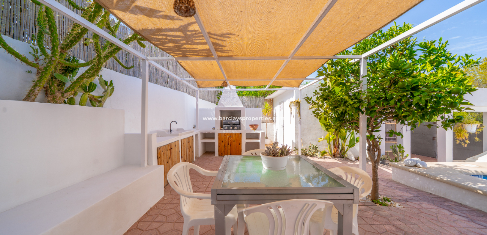 Reventa - Chalet Independiente - Urb. La Marina