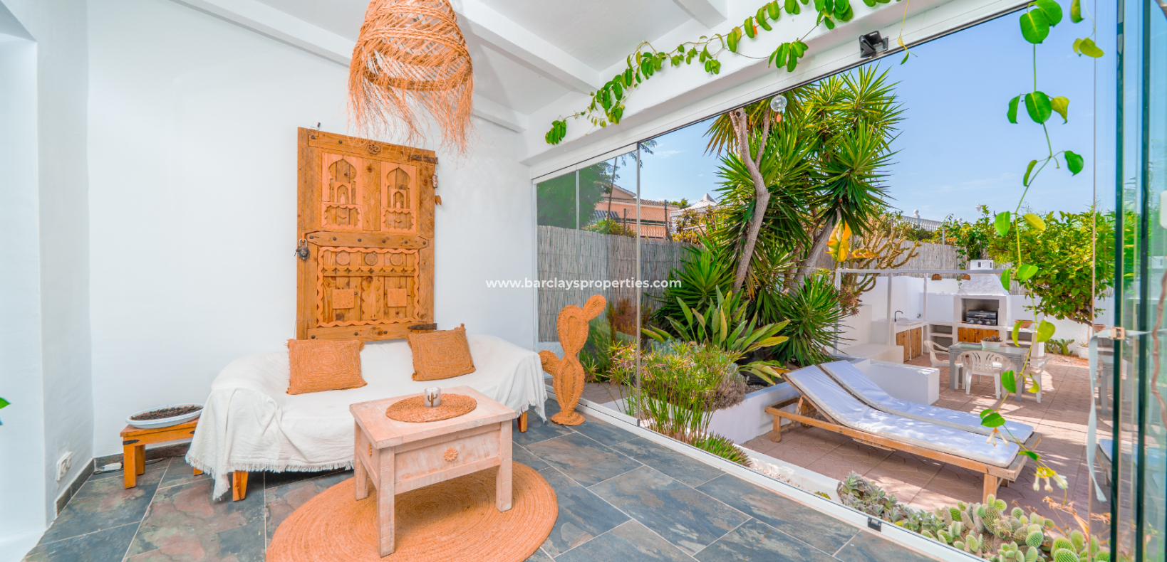 Reventa - Chalet Independiente - Urb. La Marina