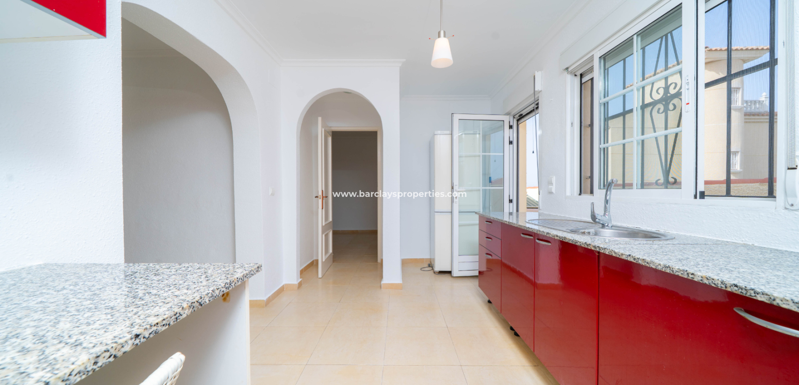 Reventa - Chalet Independiente - Urb. La Marina