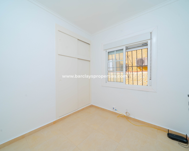 Reventa - Chalet Independiente - Urb. La Marina
