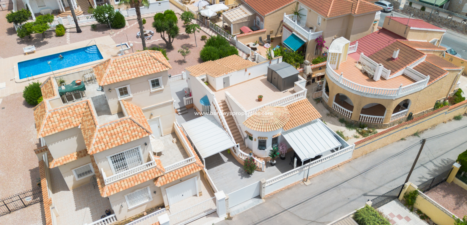 Reventa - Chalet Independiente - Urb. La Marina