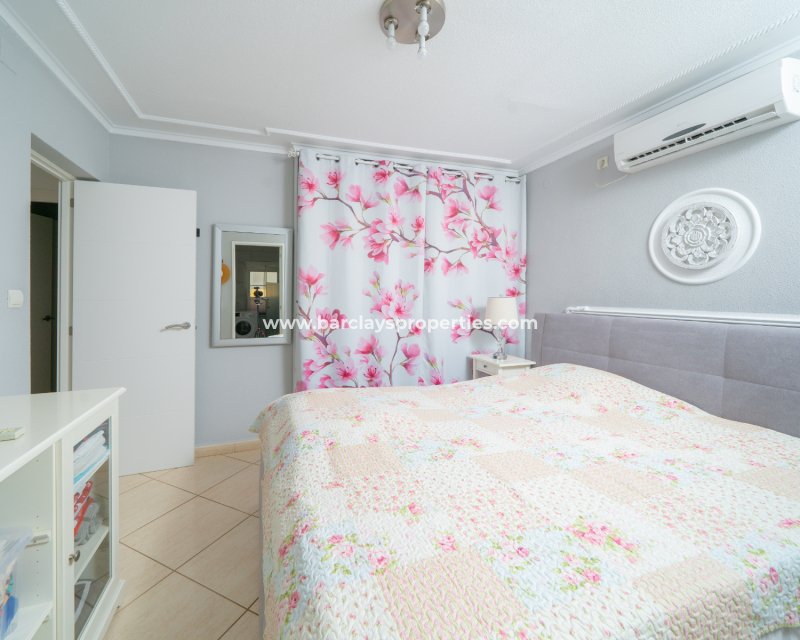 Reventa - Chalet Independiente - Urb. La Marina