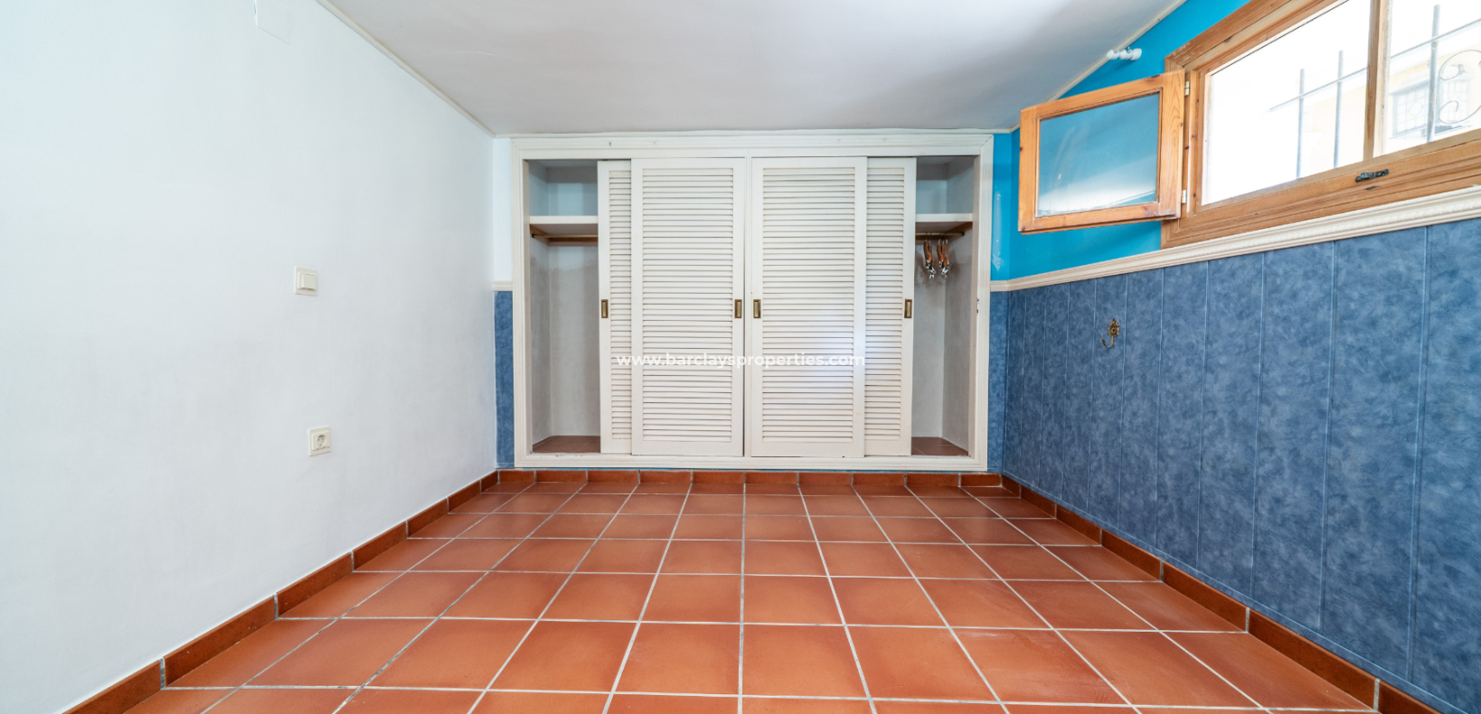 Reventa - Chalet Independiente - Urb. La Marina