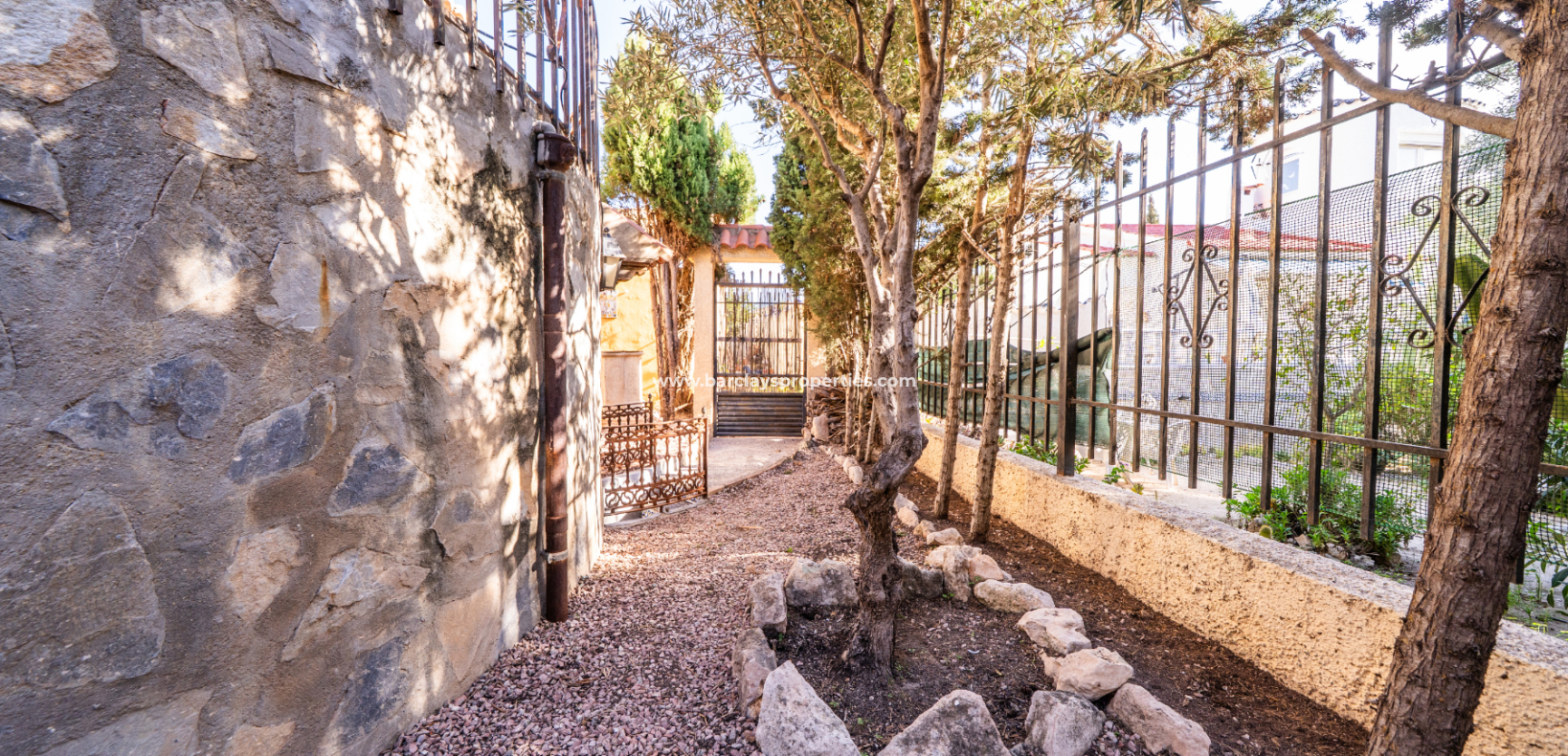 Reventa - Chalet Independiente - Urb. La Marina