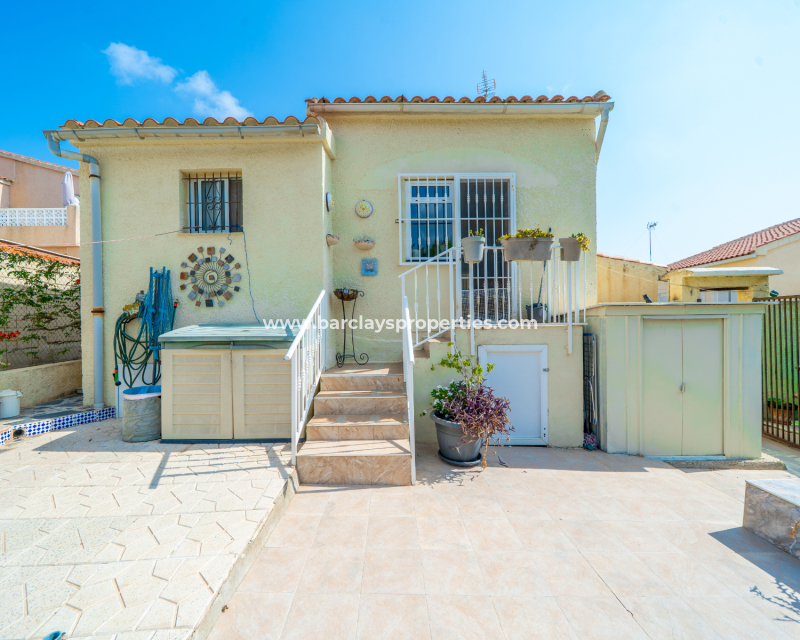Reventa - Chalet Independiente - Urb. La Marina