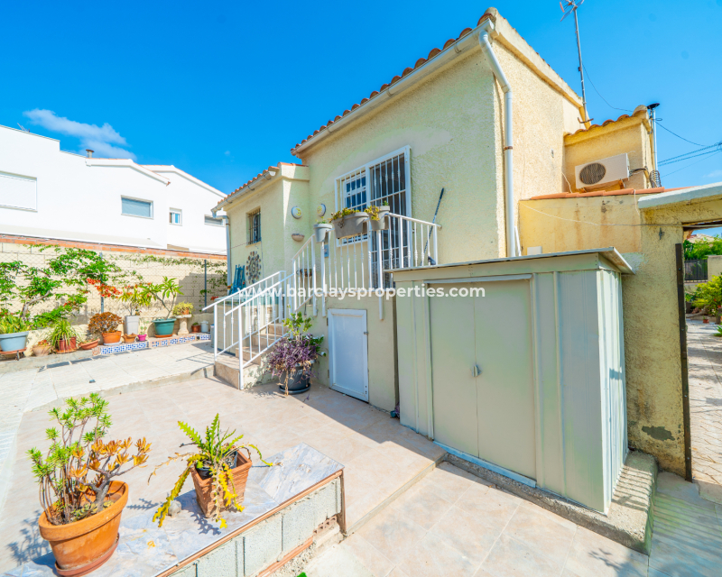 Reventa - Chalet Independiente - Urb. La Marina