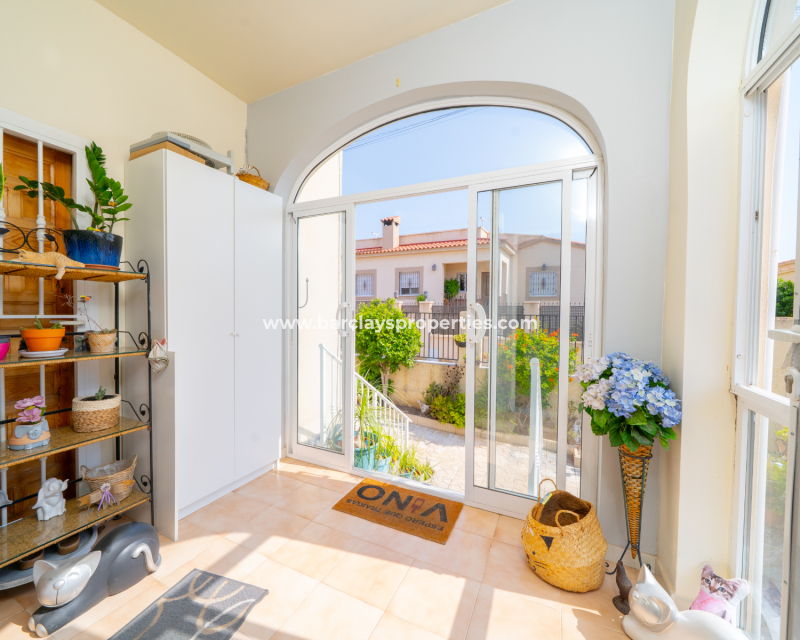 Reventa - Chalet Independiente - Urb. La Marina