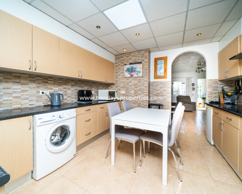 Reventa - Chalet Independiente - Urb. La Marina