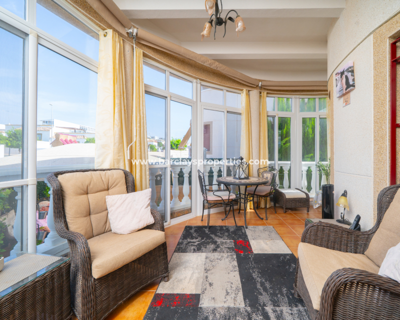 Reventa - Chalet Independiente - Urb. La Marina