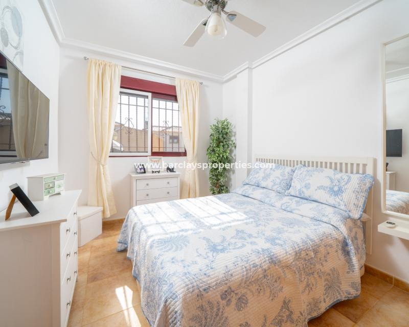 Reventa - Chalet Independiente - Urb. La Marina
