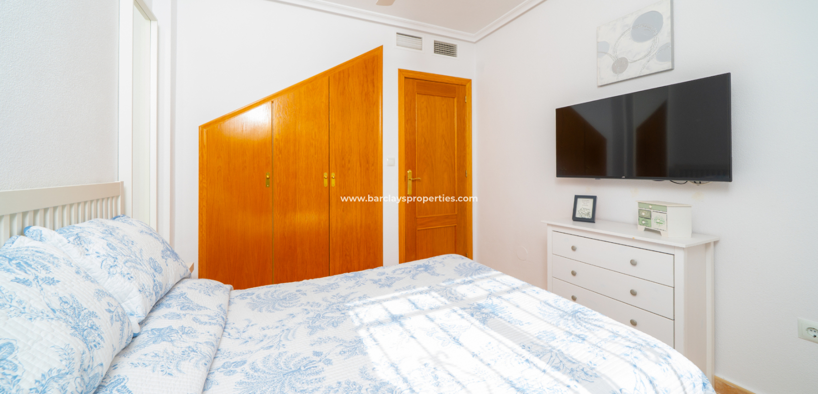 Reventa - Chalet Independiente - Urb. La Marina