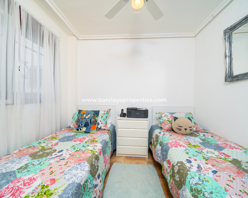 Reventa - Chalet Independiente - Urb. La Marina