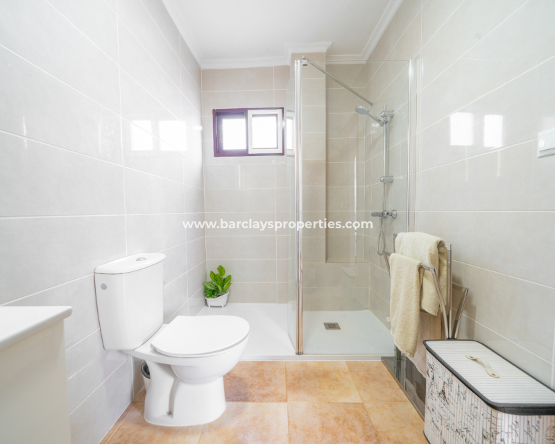 Reventa - Chalet Independiente - Urb. La Marina