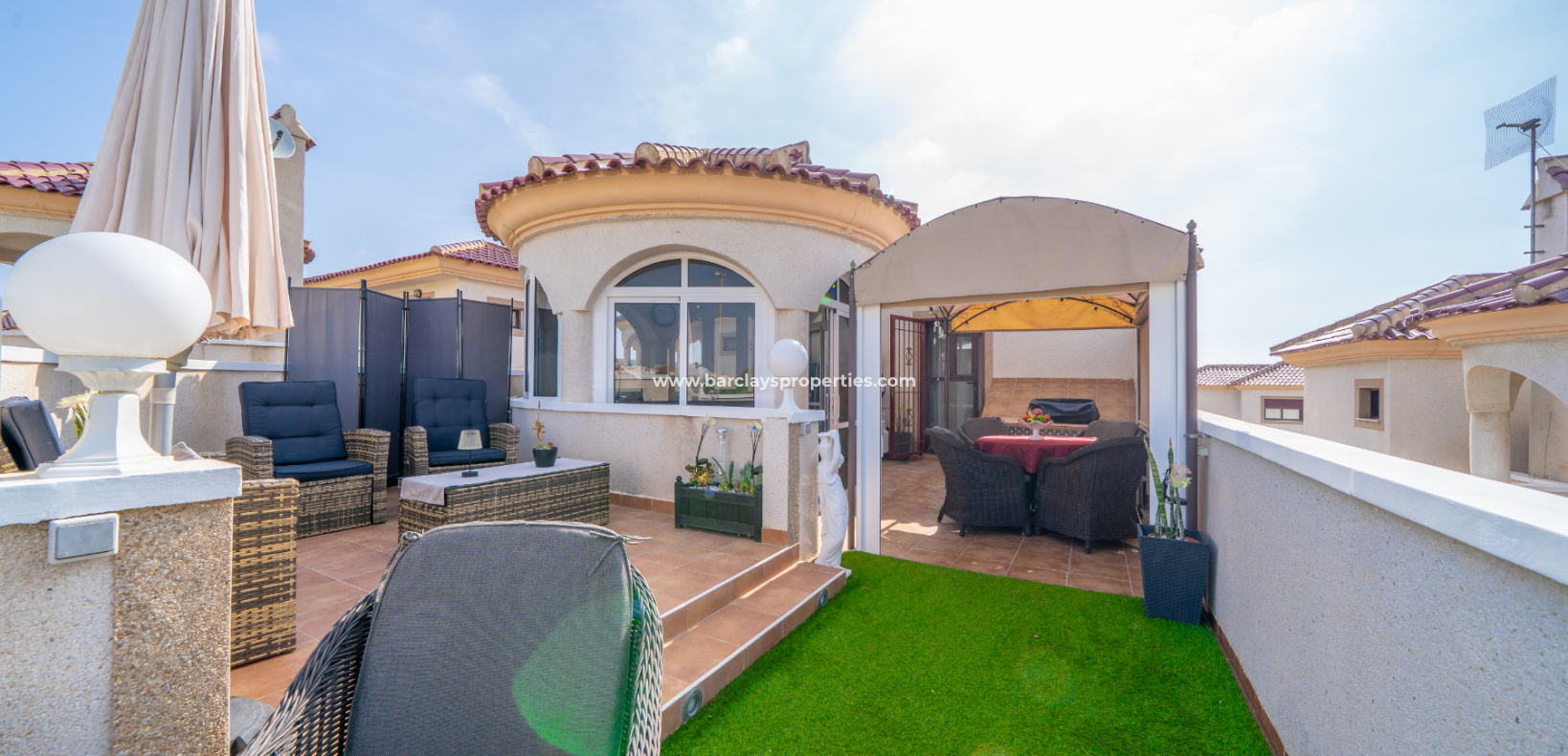 Reventa - Chalet Independiente - Urb. La Marina