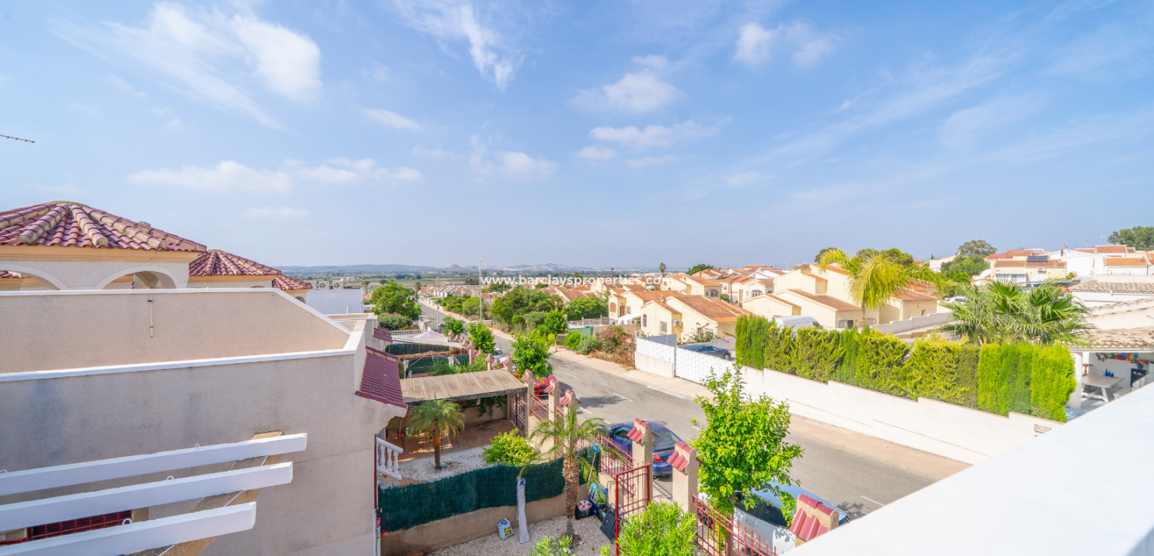 Reventa - Chalet Independiente - Urb. La Marina
