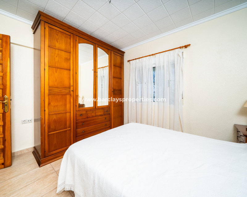 Reventa - Chalet Independiente - Urb. La Marina