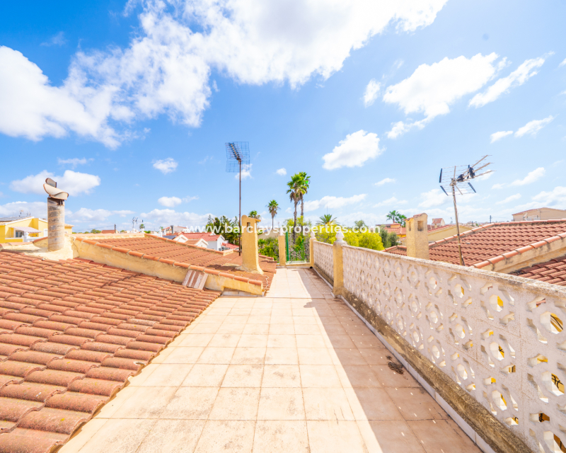 Reventa - Chalet Independiente - Urb. La Marina