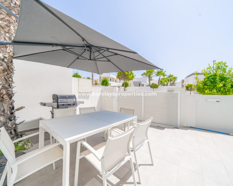Reventa - Chalet Independiente - Urb. La Marina