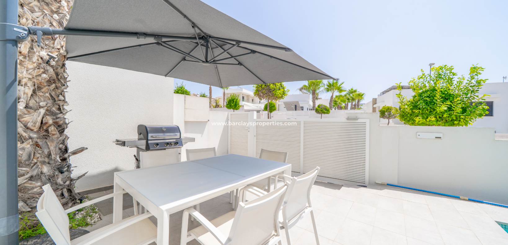 Reventa - Chalet Independiente - Urb. La Marina