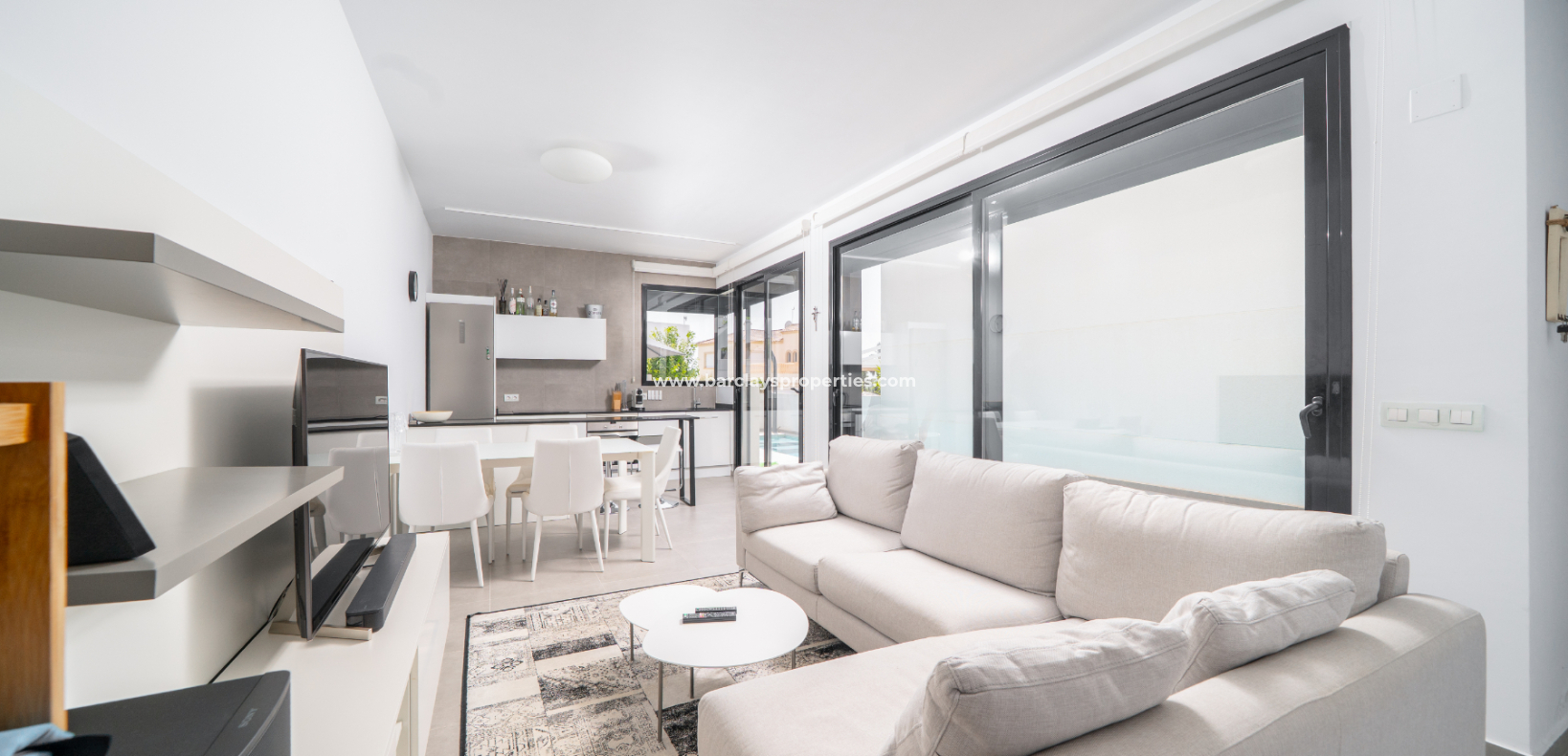 Reventa - Chalet Independiente - Urb. La Marina