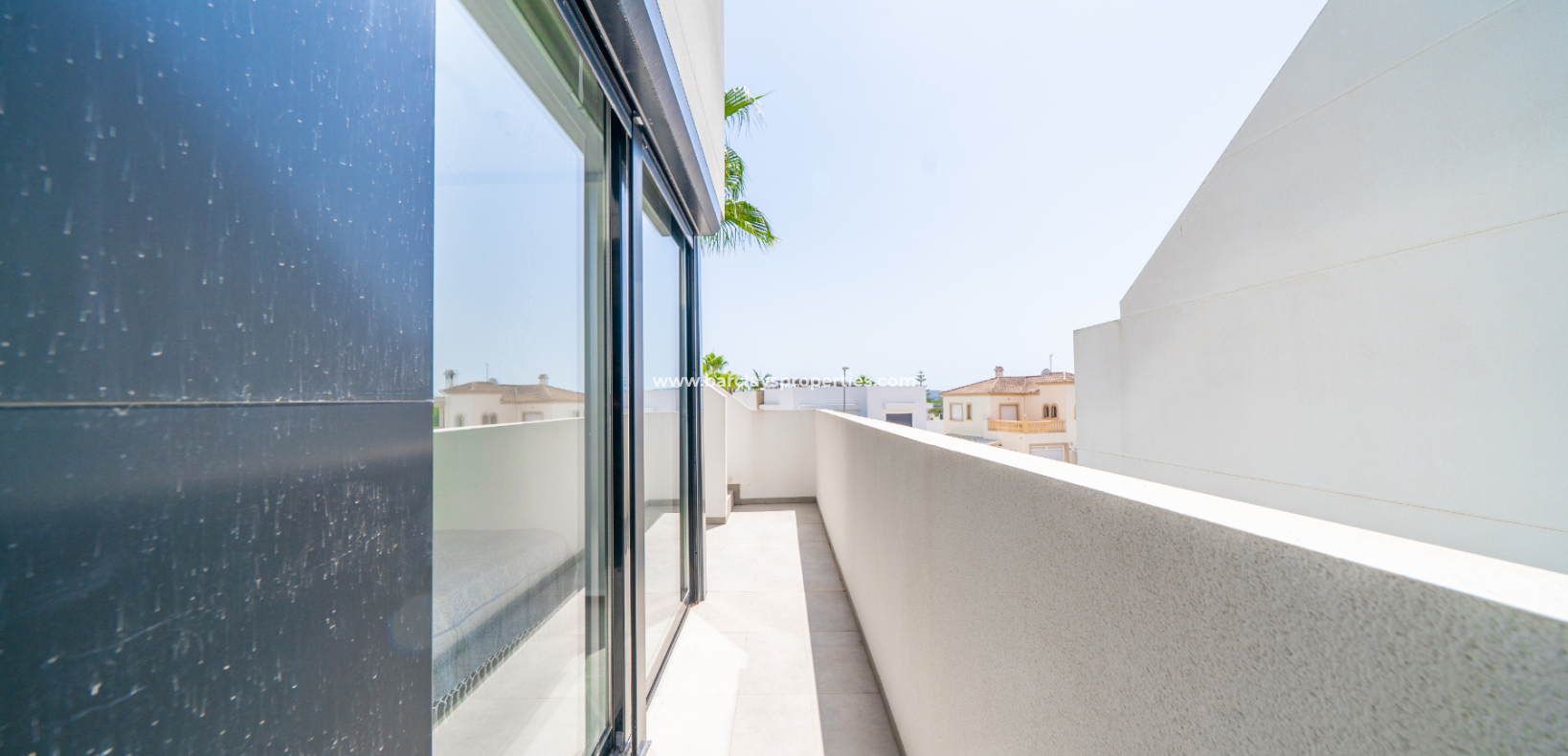 Reventa - Chalet Independiente - Urb. La Marina