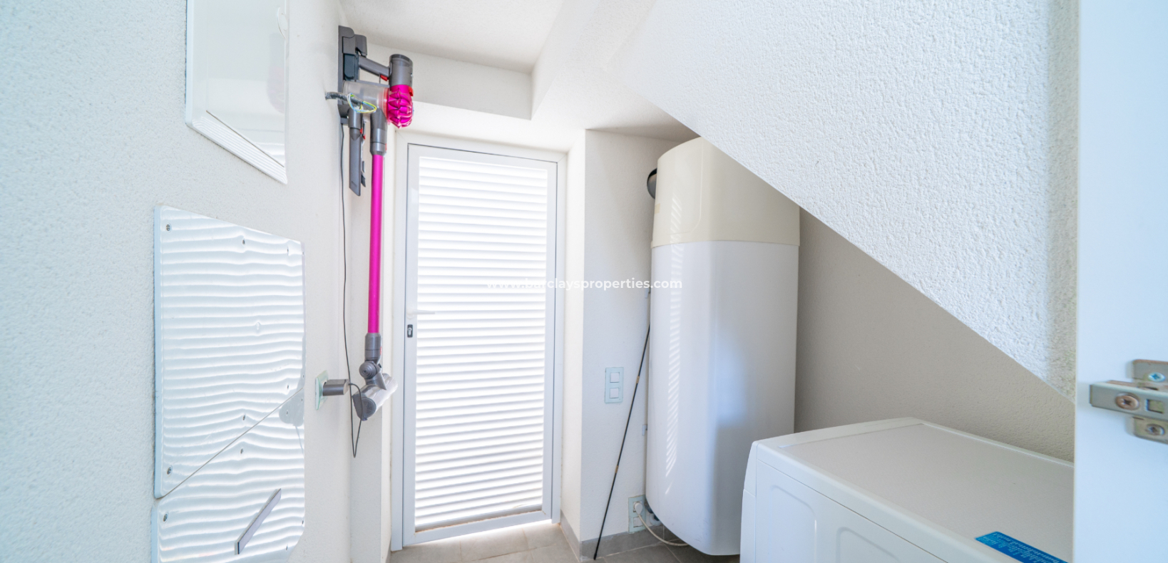 Reventa - Chalet Independiente - Urb. La Marina