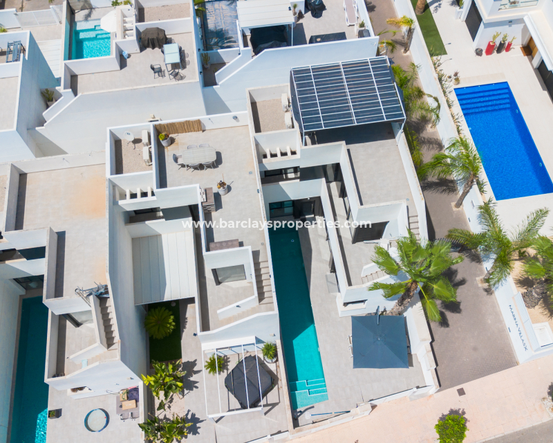 Reventa - Chalet Independiente - Urb. La Marina
