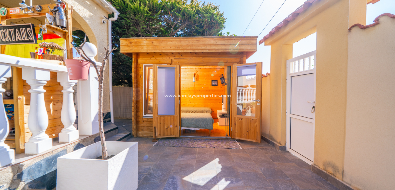 Reventa - Chalet Independiente - Urb. La Marina