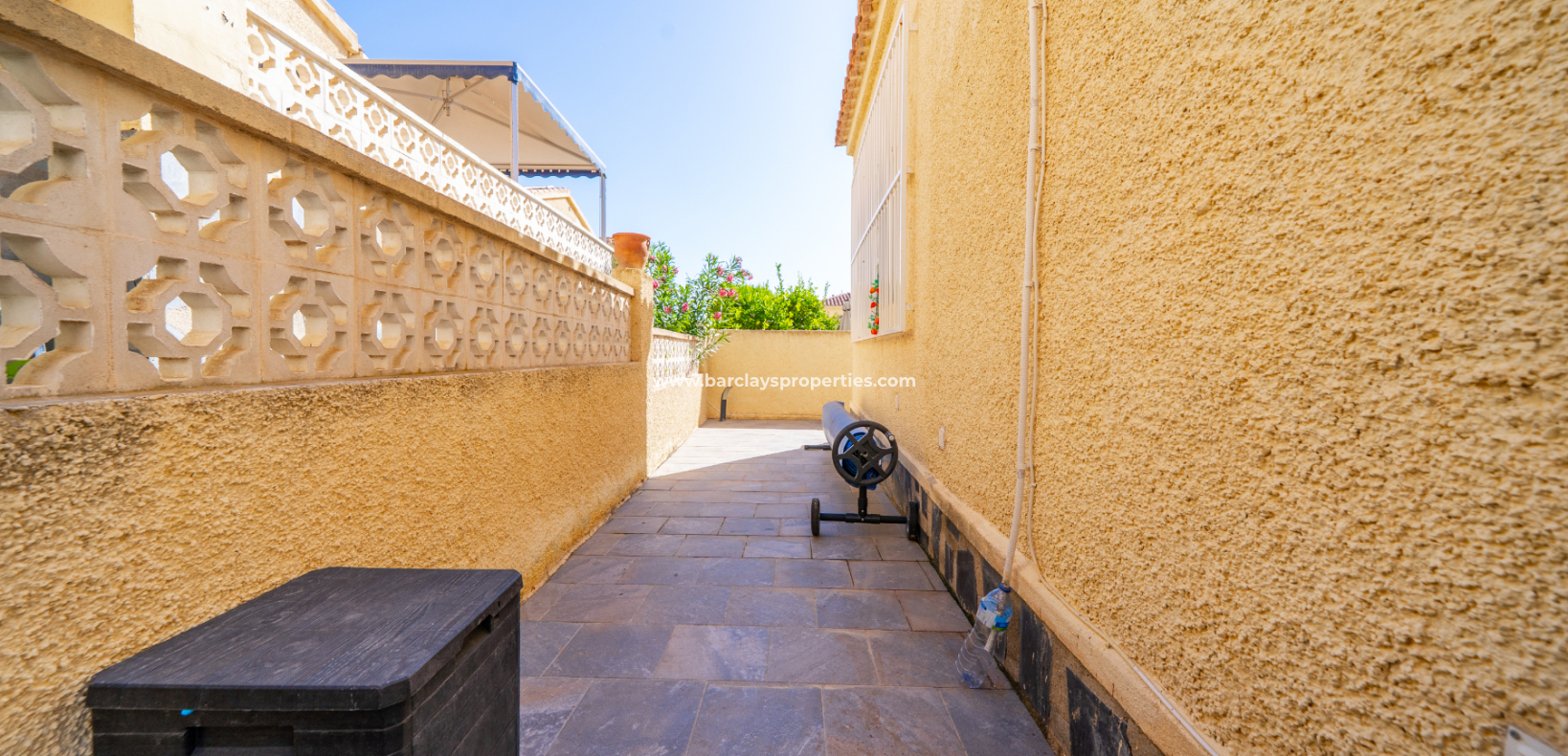 Reventa - Chalet Independiente - Urb. La Marina