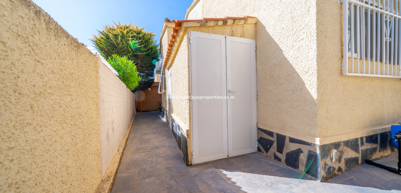 Reventa - Chalet Independiente - Urb. La Marina
