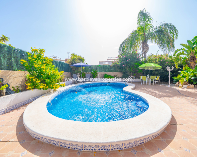Reventa - Chalet Independiente - Urb. La Marina