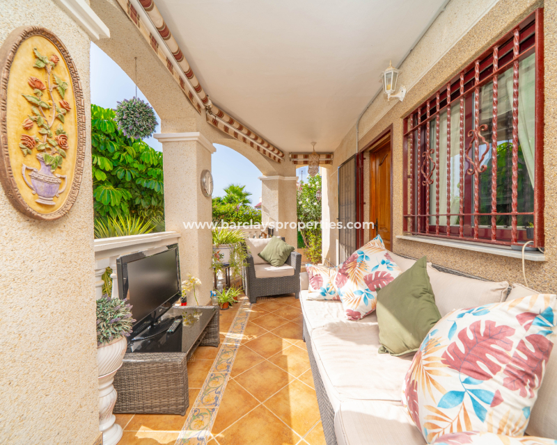 Reventa - Chalet Independiente - Urb. La Marina