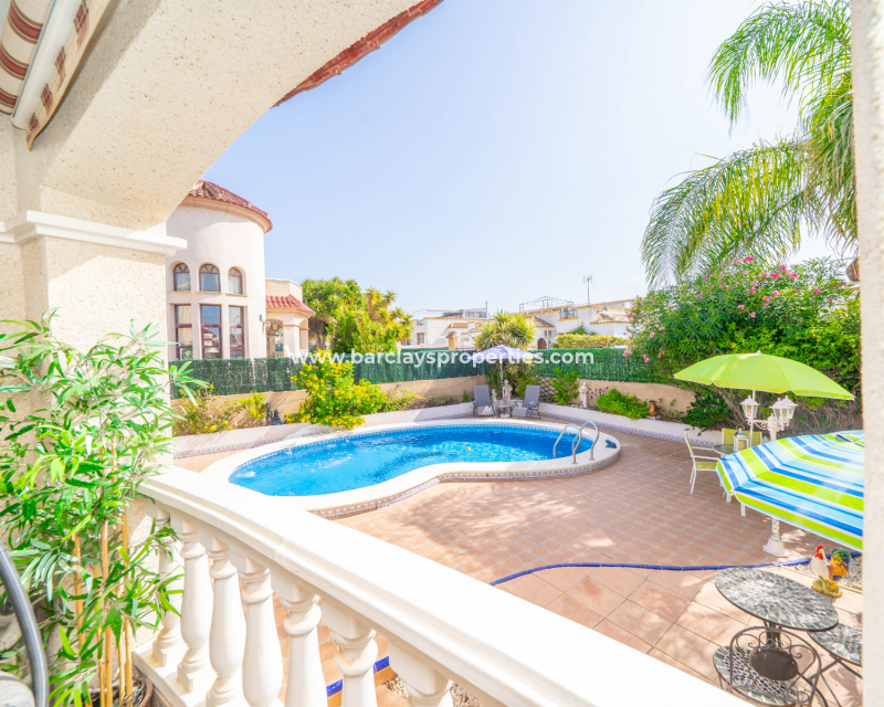 Reventa - Chalet Independiente - Urb. La Marina