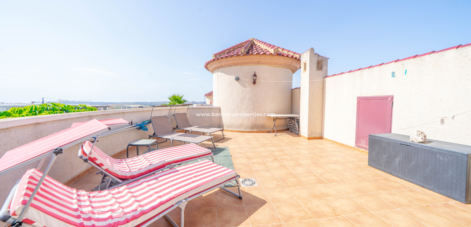 Reventa - Chalet Independiente - Urb. La Marina