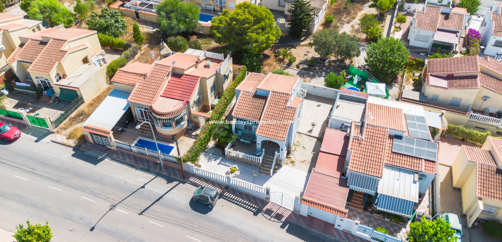 Reventa - Chalet Independiente - Urb. La Marina
