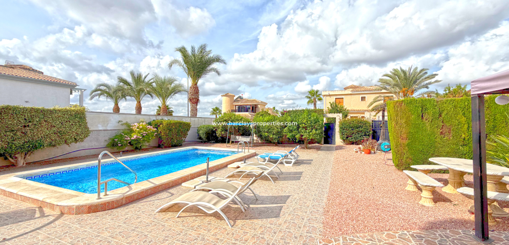 Reventa - Chalet Independiente - Urb. La Marina