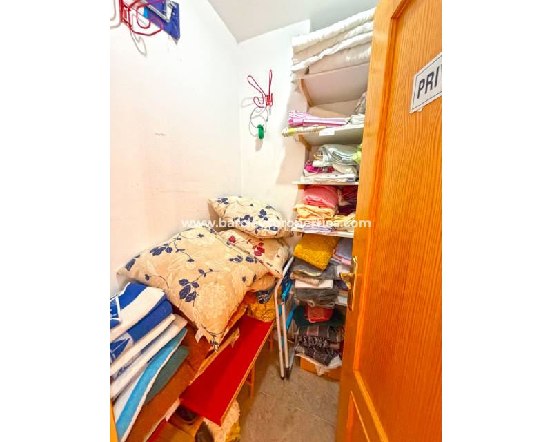 Reventa - Chalet Independiente - Urb. La Marina