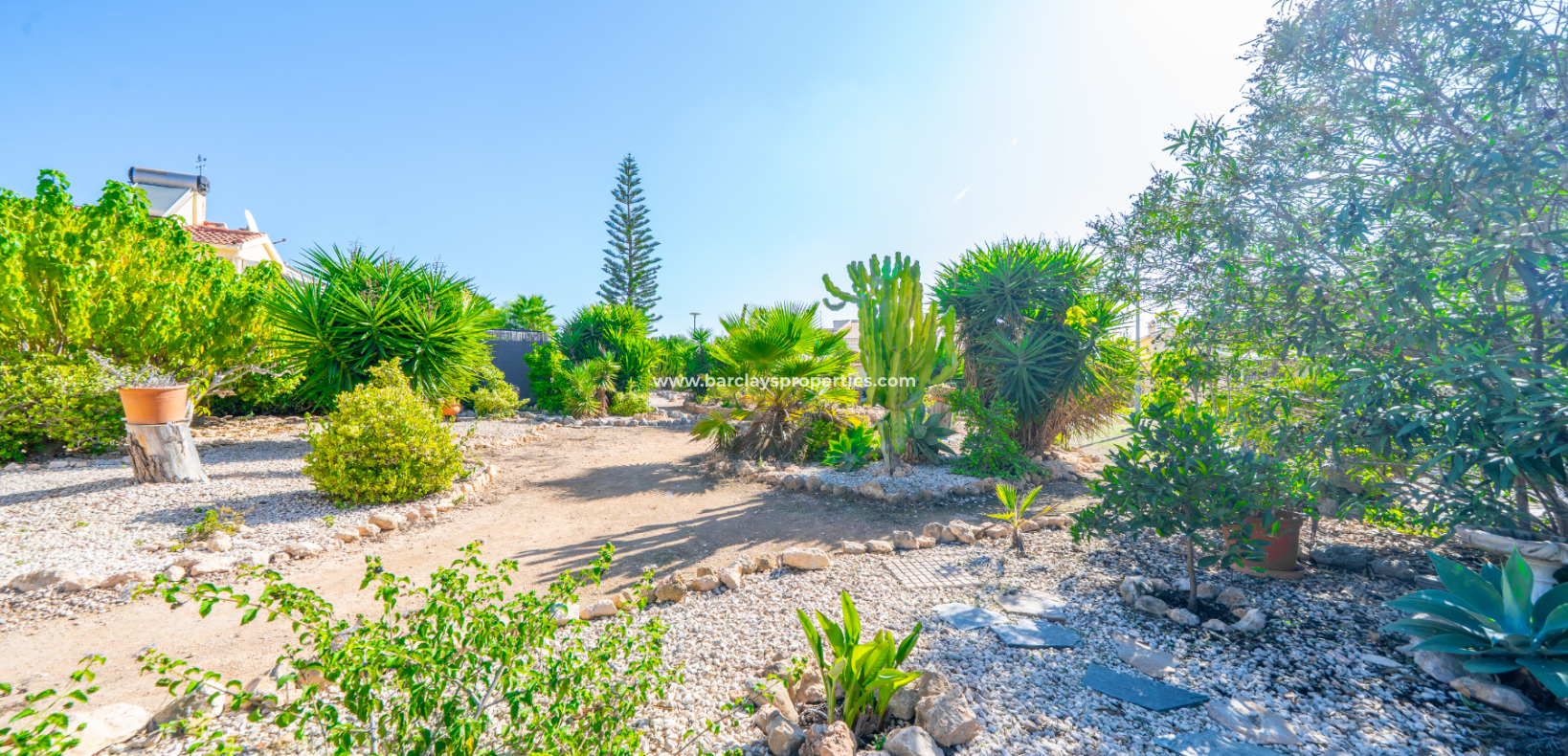 Reventa - Chalet Independiente - Urb. La Marina