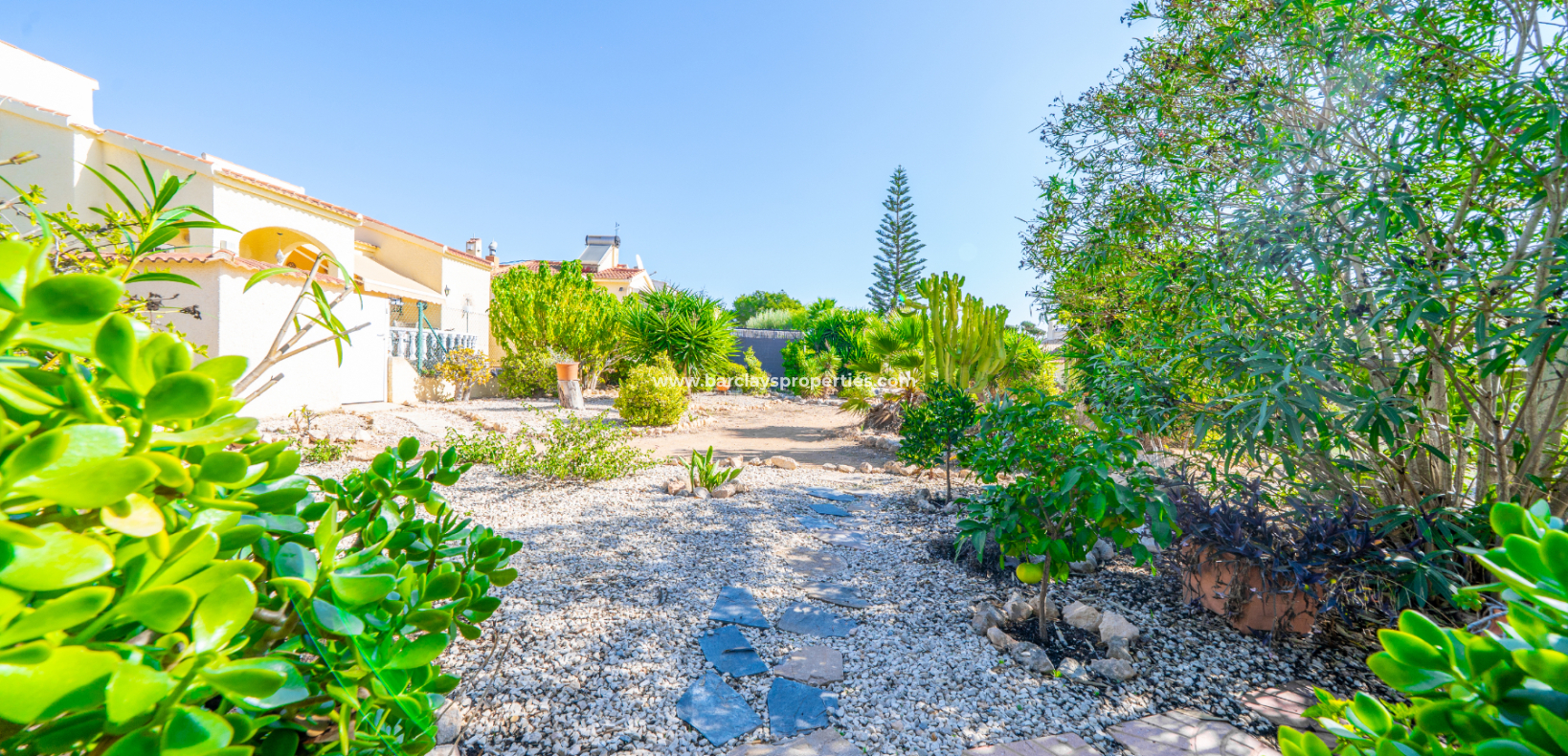 Reventa - Chalet Independiente - Urb. La Marina
