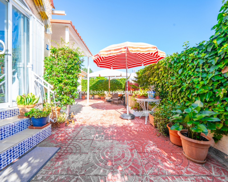 Reventa - Chalet Independiente - Urb. La Marina