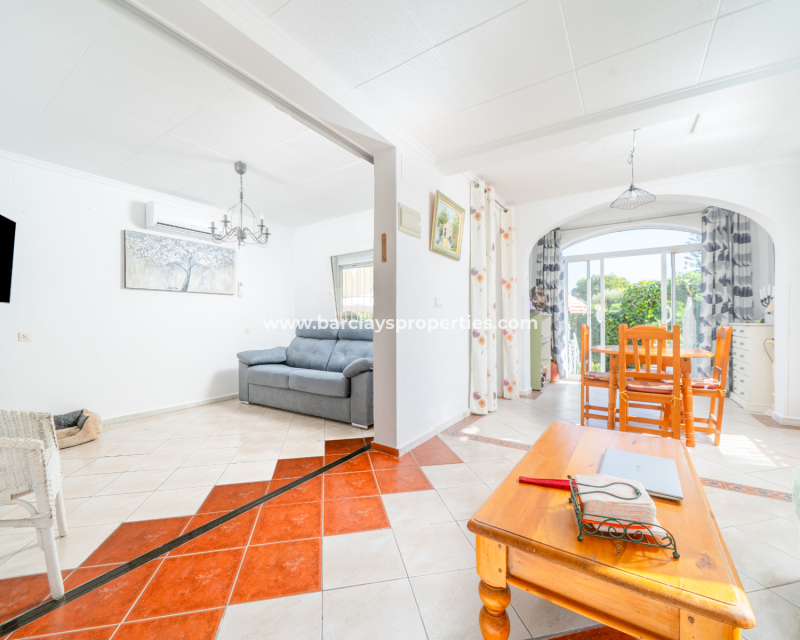 Reventa - Chalet Independiente - Urb. La Marina