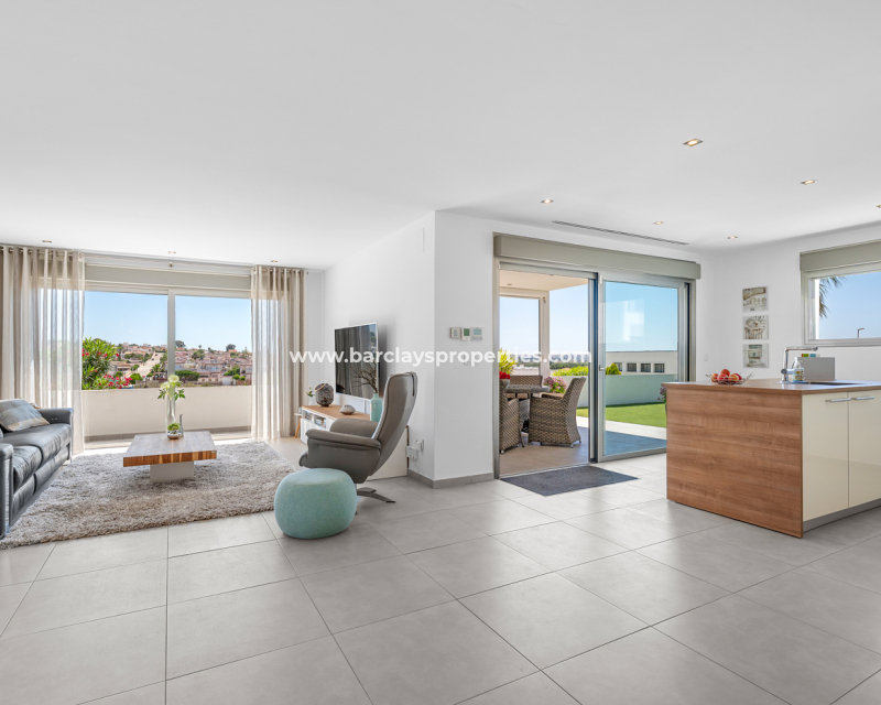 Reventa - Chalet Independiente - Urb. La Marina