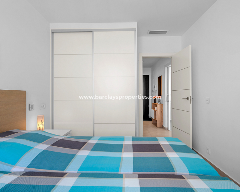 Reventa - Chalet Independiente - Urb. La Marina