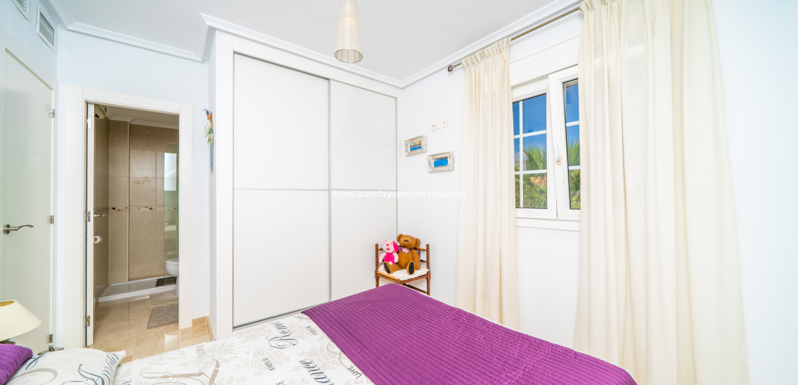 Reventa - Chalet Independiente - Urb. La Marina